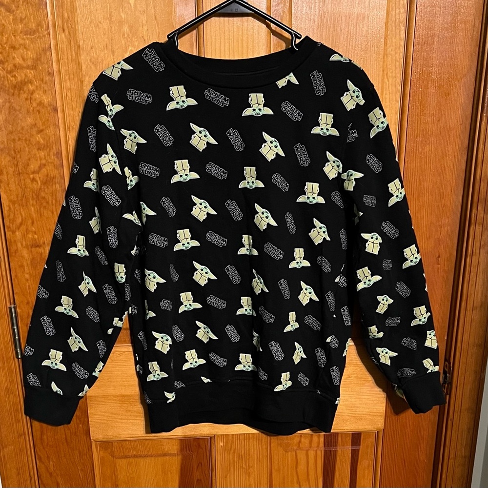 Star Wars Baby Yoda Mandalorian Sweatshirt YOUTH XL